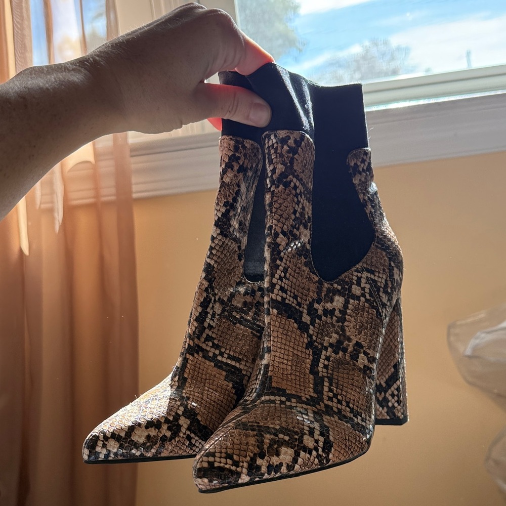 Snake healed booties - Donating by end of day 10/19 5pm